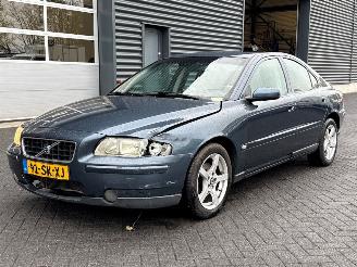 skadebil auto Volvo S-60 2.4 20V 140 Sedan 4Dr Benzine 2 435cc 103kW (140pk) FWD 2006/2