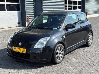 Unfallwagen Suzuki Swift 1.3 VVT 16V Hatchback  Benzine 1.328cc 68kW (92pk) FWD 2005 2005/6