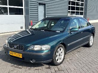 skadebil auto Volvo S-60 2.4 20V 170 Sedan 4Dr Benzine 2.435cc 125kW (170pk) 2001/8