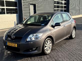 Damaged car Toyota Auris 1.6 Dual VVT-i 16V Hatchback  Benzine 1.598cc 91kW (124pk) FWD 2008/2