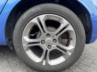 Renault Clio 0.9 Energy TCE GT LINE 90 12V Hatchback 4Dr Benzine 898cc 66kW (90pk) FWD picture 23