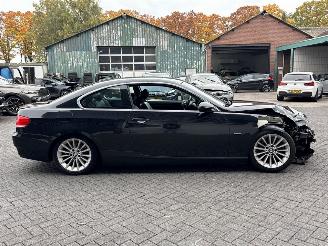 BMW 3-serie 325i 24V Coupe 2Dr Benzine 2.497cc 160kW (218pk) RWD picture 6