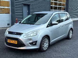 Auto incidentate Ford Grand C-Max 1.0 ECOBOOST, 7 persoons Benzine 92KW (125pk) 2013/1
