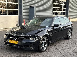 Coche accidentado BMW 5-serie 530e xDrive 2.0 Turbo 16V Combi/o  Elektrisch Benzine 1.998cc 215kW (292pk) 4x4 2021/9