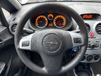 Opel Corsa 1.2 16V Hatchback  Benzine 1.229cc 63kW (86pk) FWD picture 12