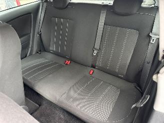 Opel Corsa 1.2 16V LPG Hatchback   1.229cc 63kW (86pk) FWD picture 10