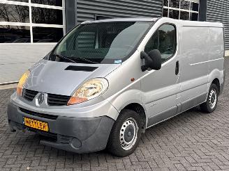 Schadeauto Renault Trafic 1.9 dCi 100 16V Bestel  Diesel 1.870cc 74kW (101pk) FWD 2006/1