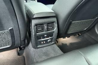 BMW 3-serie 330i 2.0 TwinPower Turbo 16V Sedan 4Dr Benzine 1.998cc 190kW (258pk) RWD 2018-11 (5R10; 5R11; 5R12; 5R13; 5R18) B48B20B; B46B20B picture 14