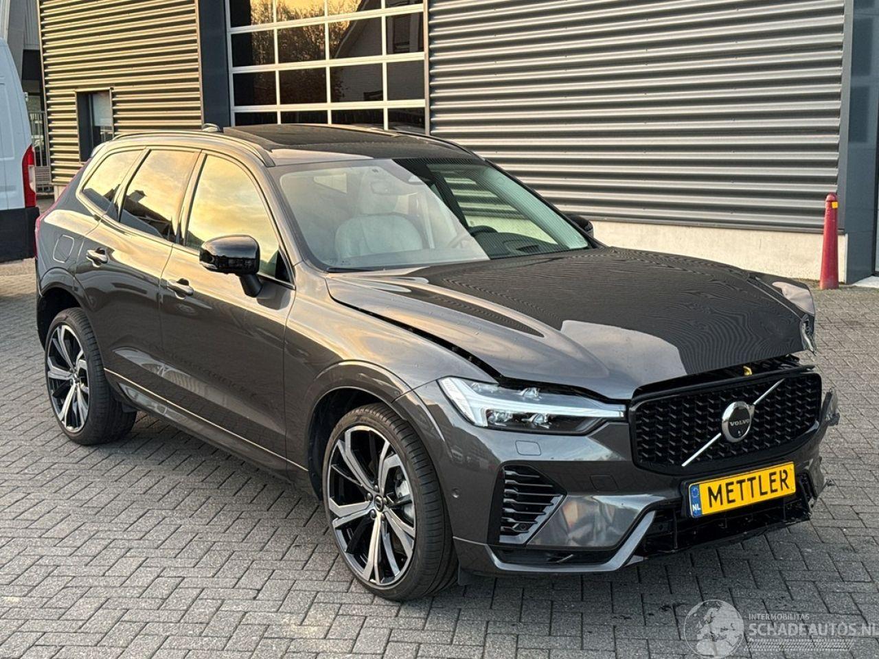 Volvo Xc-60 2.0 T6 16V Recharge, Twin Engine AWD SUV  Elektrisch Benzine 1.969cc 257kW (349pk) 4x4 2022-01 (UZH1; UZH4) B4204T52