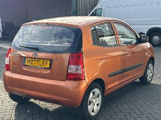 Kia Picanto 1.0 12V Hatchback  Benzine 999cc 45kW (61pk) FWD picture 5