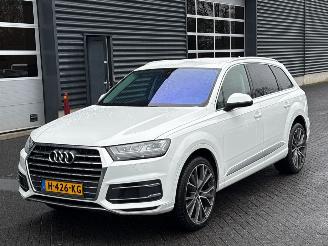 krockskadad bil auto Audi Q7 3.0 TDI V6 24V SUV  Diesel 2.967cc 200kW (272pk) 4x4 2016/12