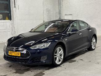 Voiture accidenté Tesla Model S 85 Liftback  Elektrisch  270kW (367pk) RWD 2013/12