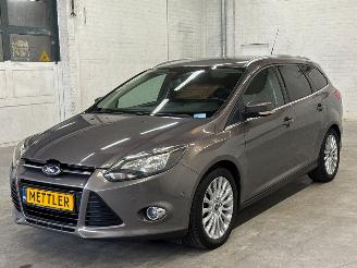 damaged passenger cars Ford Focus 1.0 Ti-VCT EcoBoost 12V 125 Combi/o  Benzine 998cc 92kW (125pk) FWD 2012/3
