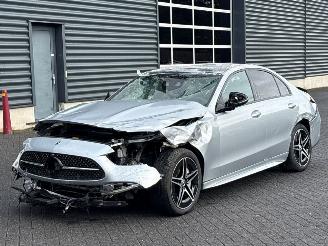 Voiture accidenté Mercedes C-klasse C-220d 2.0 Turbo 16V Sedan 4Dr Elektrisch Diesel 1.992cc 145kW (197pk) RWD 2026/4