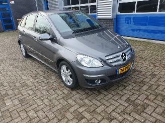 Damaged car Mercedes B-klasse 160 BlueEFFICIENCY Business Class 2011/4