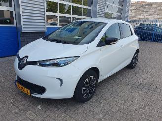 uszkodzony samochody osobowe Renault Zoé R240 Intens 22 kWh (Huur accu) 2016/3