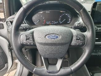 Ford Fiesta 1.0 EcoBoost Titanium Automaat picture 16