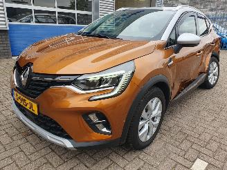 krockskadad bil auto Renault Captur 1.3 TCe 140 Zen Hybrid Automaat 2022/4
