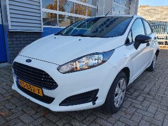 skadebil auto Ford Fiesta 1.25 2014/2