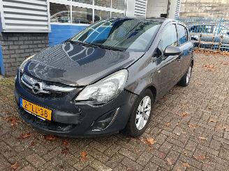 skadebil auto Opel Corsa 1.2-16V Design Edition 2014/3