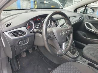 Opel Astra ASTRA 1.2 turbo 81kW picture 12