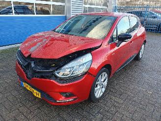 Coche accidentado Renault Clio 0.9 TCe Limited 2018/5