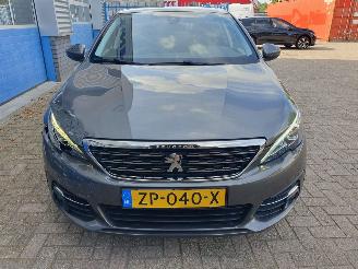 Peugeot 308 1.2 PureTech Blue Lease Premium picture 8