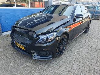 damaged passenger cars Mercedes C-klasse 250 Prestige Automaat 2015/12