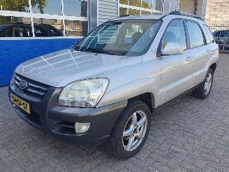 skadebil auto Kia Sportage 2.0 CVVT Executive 2006/1