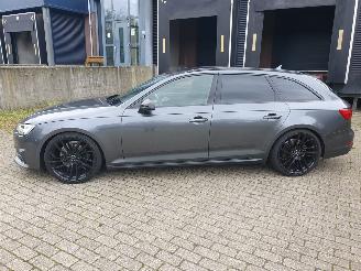 Audi A4 Avant 2.0 TDI Sport S line edition Schadevrij picture 2