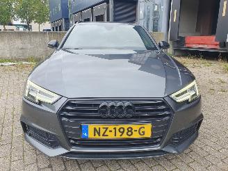 Audi A4 Avant 2.0 TDI Sport S line edition Schadevrij picture 8
