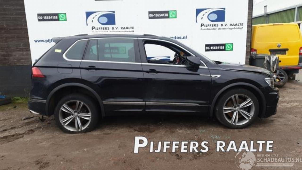 Volkswagen Tiguan Tiguan (AD1), SUV, 2016 / 2024 2.0 TSI 16V 4Motion