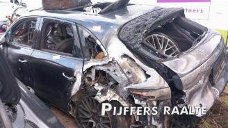 Uttjänta bilar auto Porsche Cayenne Cayenne III (9YA), SUV, 2017 3.0 V6 Turbo 24V E-Hybrid 2018/8