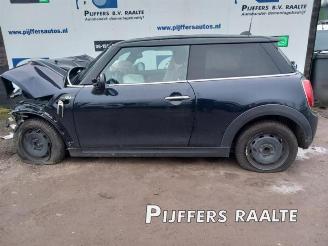 Coche siniestrado Mini Cooper Mini (F56), Hatchback 3-drs, 2013 1.5 12V Cooper 2019/11