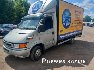 Auto da rottamare Iveco Daily New Daily III, Van, 1999 / 2007 40C15 2002/6