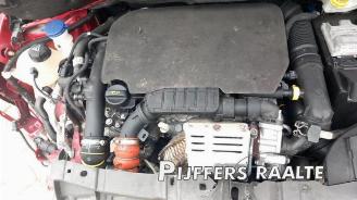 Peugeot 2008 2008 (CU), MPV, 2013 / 2019 1.2 12V e-THP PureTech 110 picture 21