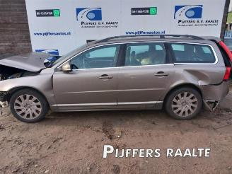 Vrakbiler auto Volvo V-70 V70 (BW), Combi, 2007 / 2016 1.6 T4 16V 2012/1