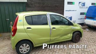 Vrakbiler auto Daihatsu Cuore Cuore (L251/271/276), Hatchback, 2003 1.0 12V DVVT 2010/5