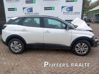 Uttjänta bilar auto Peugeot 3008 3008 II (M4/MC/MJ/MR), MPV, 2016 1.2 12V e-THP PureTech 130 2019/1