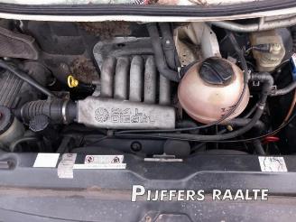 Volkswagen Transporter Transporter T4, Ch.Cab/Pick-up, 1990 / 2003 2.4 D picture 20