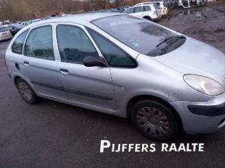Citroën Xsara-picasso Xsara Picasso (CH), MPV, 1999 / 2012 2.0 16V picture 3