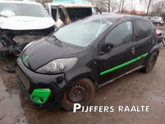 Peugeot 107 107, Hatchback, 2005 / 2014 1.0 12V picture 2