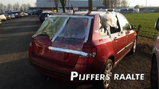 Dezmembrări autoturisme Fiat Stilo Stilo (192A/B), Hatchback, 2001 / 2007 1.6 16V 5-Drs. 2001/11