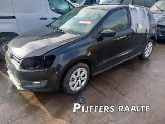 Coche siniestrado Volkswagen Polo Polo V (6R), Hatchback, 2009 / 2017 1.6 TDI 16V 105 2010/12