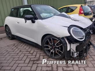 Vrakbiler auto Mini Mini Mini Electric (J01), Hatchback 3-drs, 2023 Cooper E 2024/7