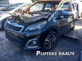 Uttjänta bilar auto Peugeot 108 108, Hatchback, 2014 1.0 12V 2015/1