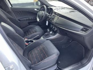 Alfa Romeo Giulietta Giulietta 1.6 JTDm Super AUTOMAAT N.A.P NL AUTO PRACHTIG!!! picture 7
