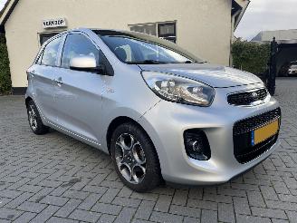 krockskadad bil auto Kia Picanto 1.0 CVVT DynamicLine N.A.P NL AUTO 2016/2