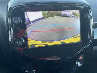 Peugeot 108 1.0 e-VTi Allure N.A.P NL AUTO PRACHTIG!!!! picture 10