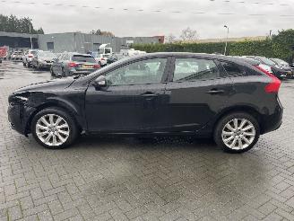 Volvo V-40 1.6 T3 Kinetic N.A.P NL AUTO PRACHTIG!!! picture 4